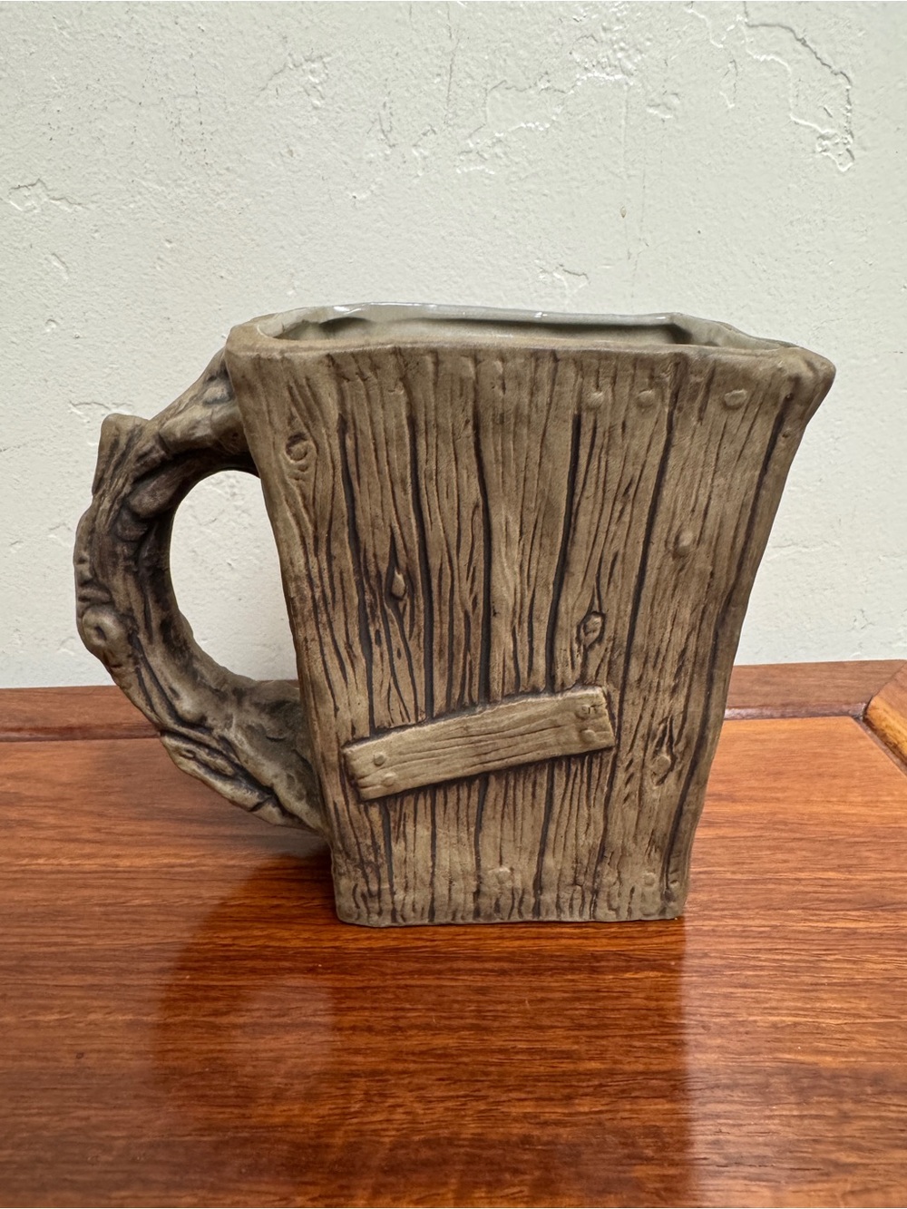 Vintage 1973 Outhouse Mug - RARE Kitsch Humor Collectible - Picture 3 of 8